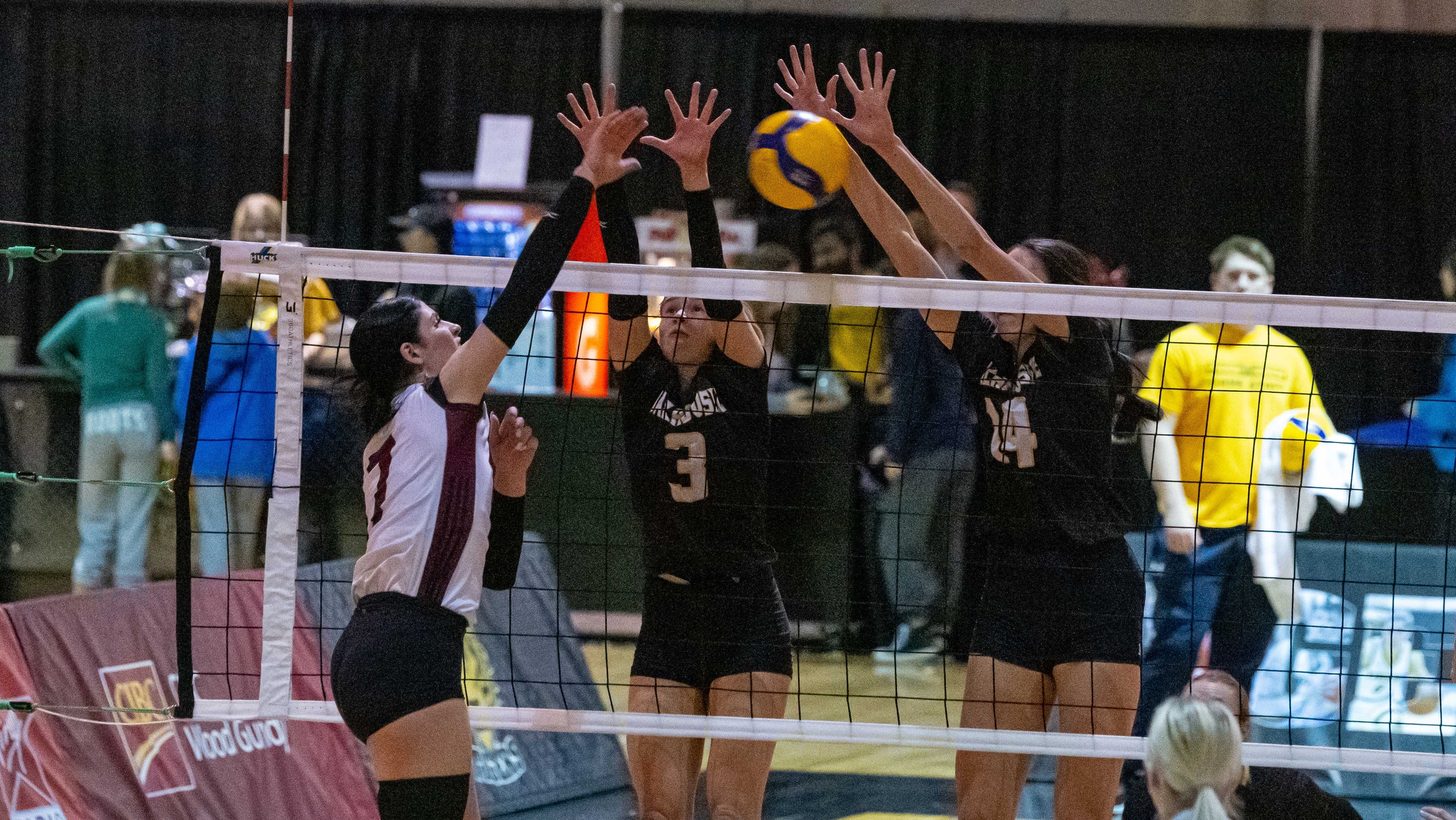 Huskies defeat #6 ranked Tigers in four sets for third straight victory