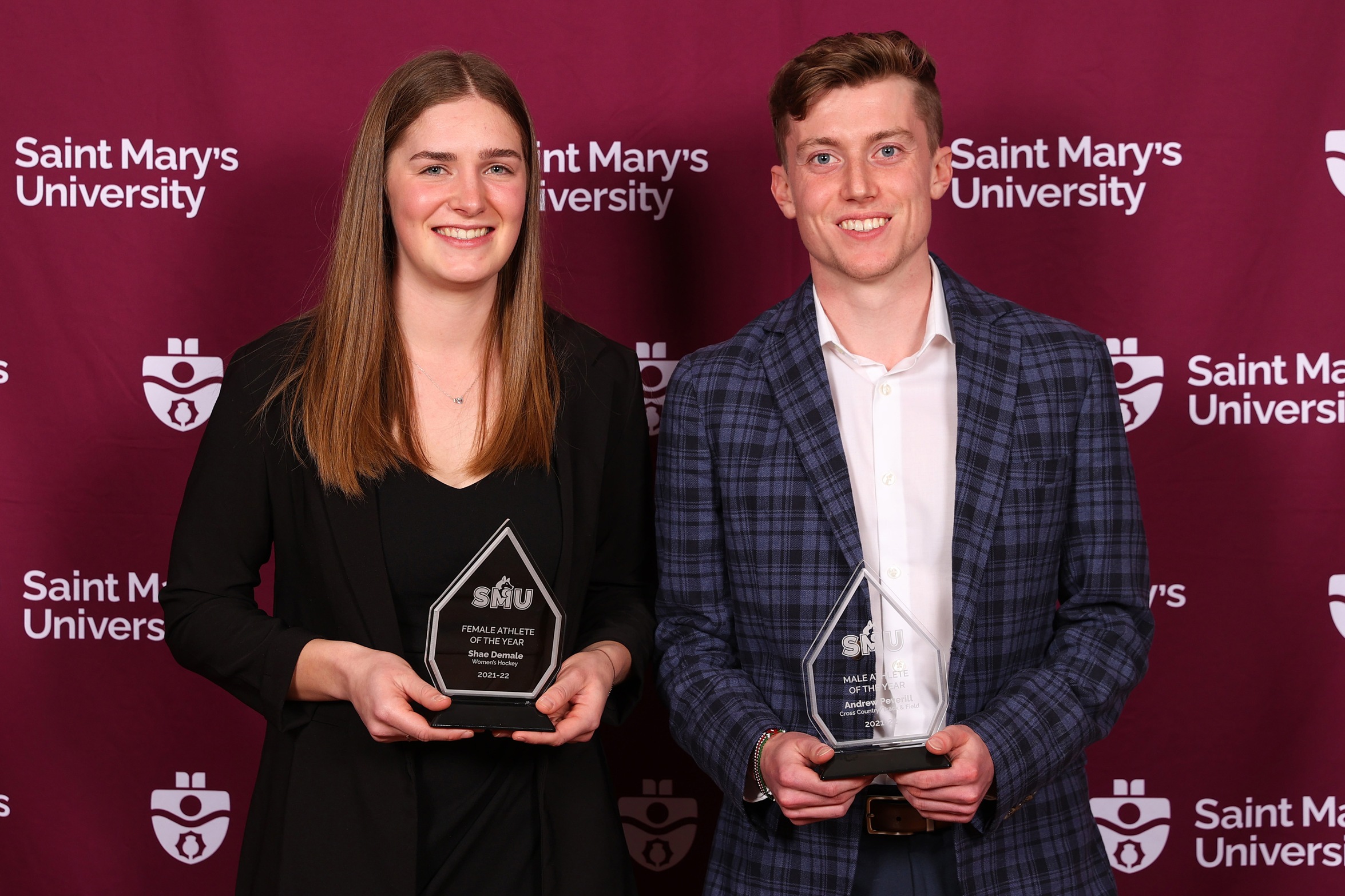 Shae Demale (left), a forward for Huskies Women's Hockey, and Andrew Peverill (right), from Huskies Cross Country / Track & Field, were named the Huskies Athletes of the Year at the 2021-22 Award's Banquet on April 4, 2022.