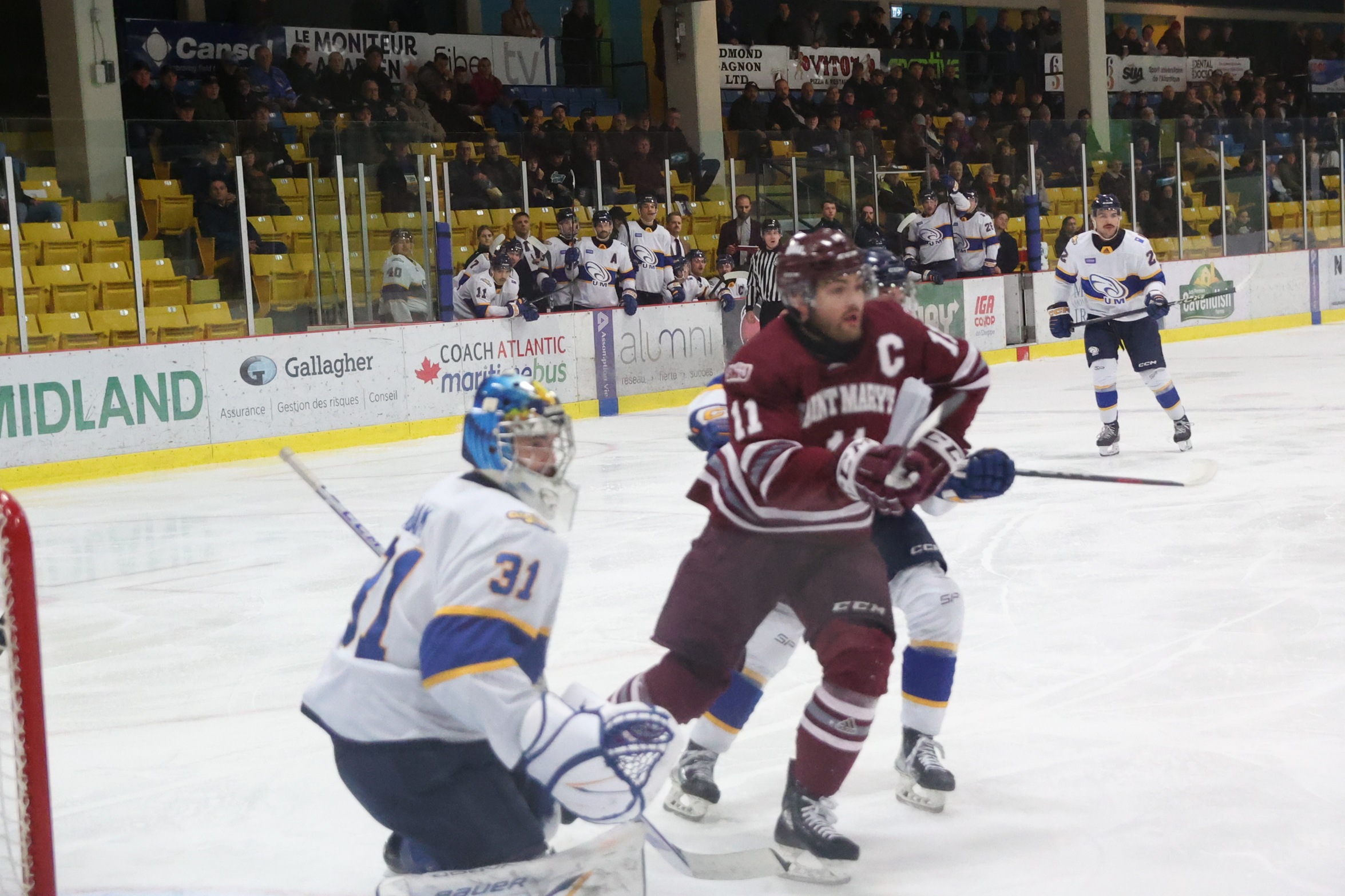 Huskies score three third period goals to defeat Aigles Bleus 3-1 in Moncton