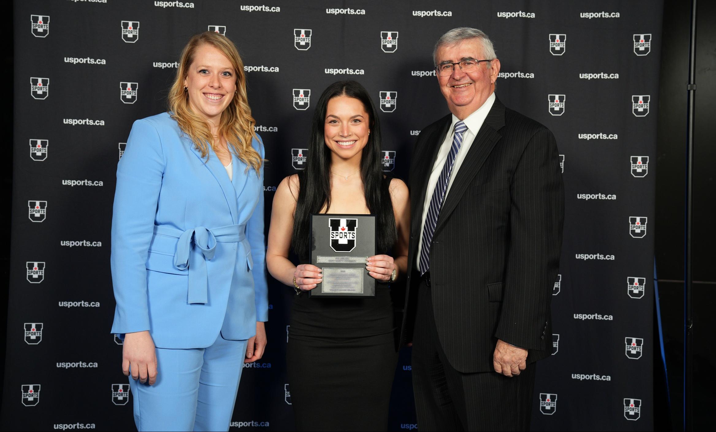 LeBlanc wins U SPORTS Marion Hillard Award for Student-Athlete Community Service, Demale named Second Team All-Canadian