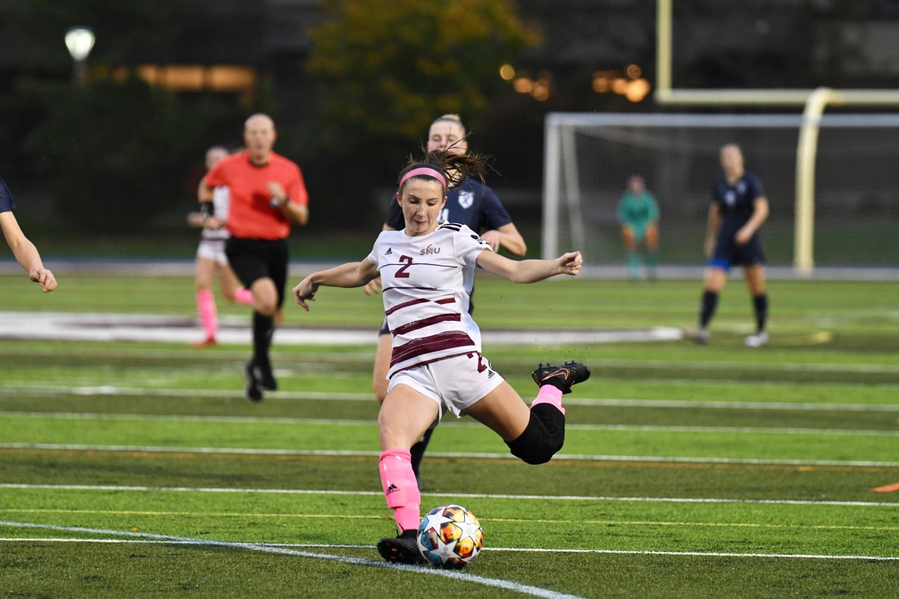X-Women clinch playoff berth with 6-0 win over Huskies