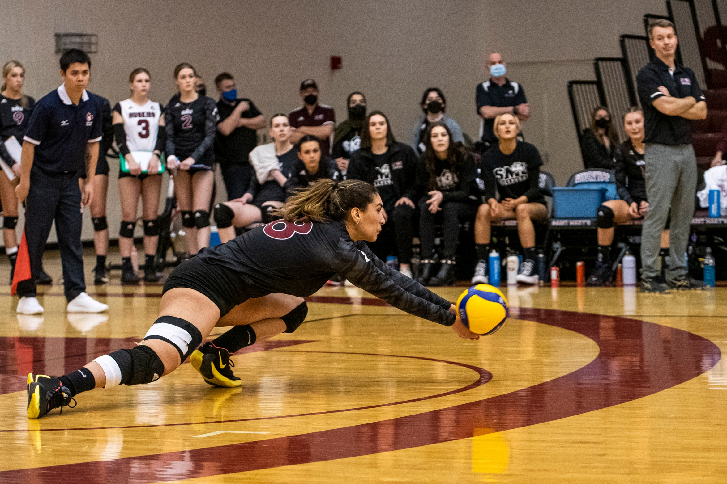 Saint Mary's outside hitter Nada Hamdy attempts to dig a ball in the Huskies three set loss to the Dalhousie Tigers in Game Two of the Subway AUS Volleyball Championship on March 17, 2022.