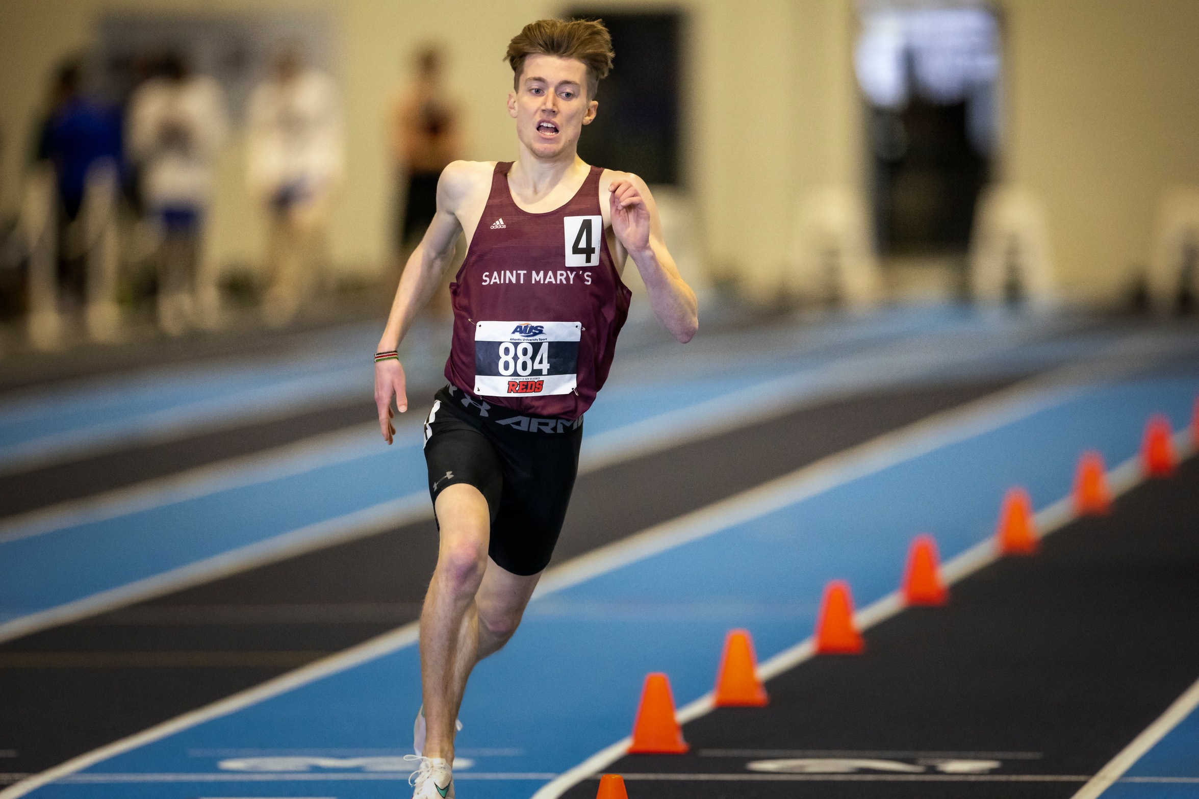 Saint Mary's Huskies track star Andrew Peverill won the Men's 1000m run at the REDS University Invitational on Feb. 19, 2022. With a time of 2:26.21, Peverill ran the auto-qualifying standard to compete at the U SPORTS Championships being hosted by UNB next month!