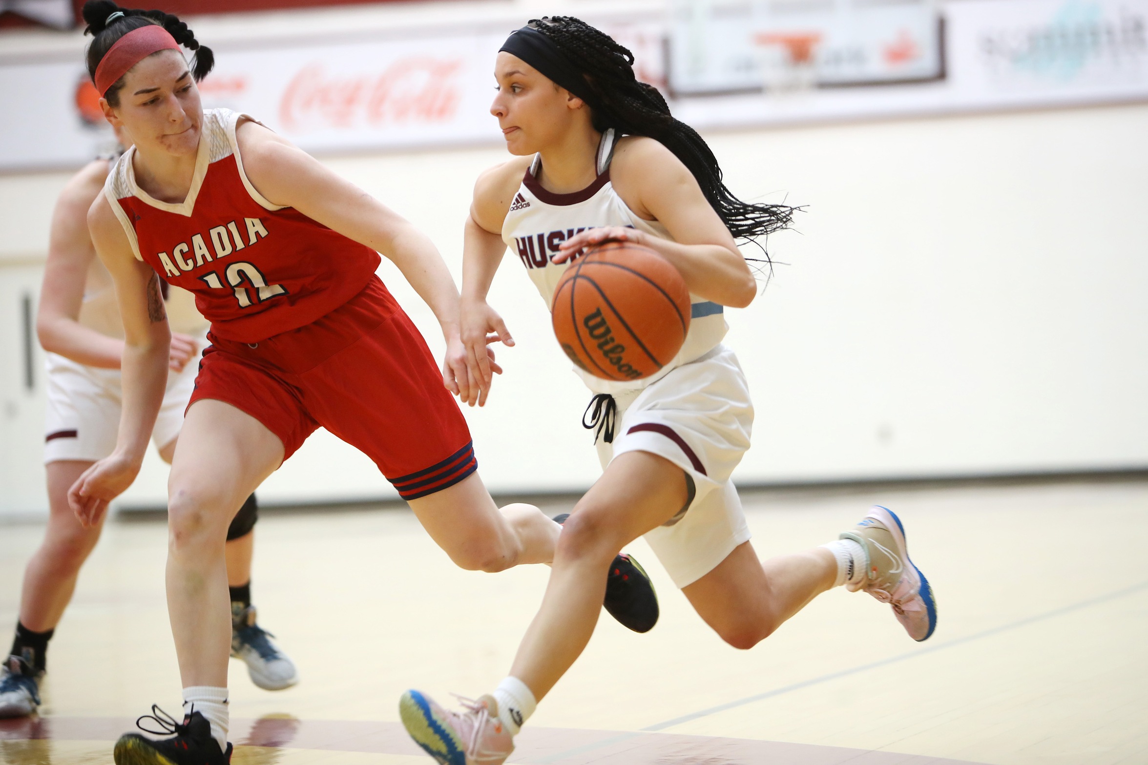 Saint Mary's guard Alaina McMillan scored 23 points in the Huskies 82-73 loss to the Acadia Axewomen on Friday night at the Homburg Centre. (Photo by Nick Pearce / SMU Huskies Athletics)